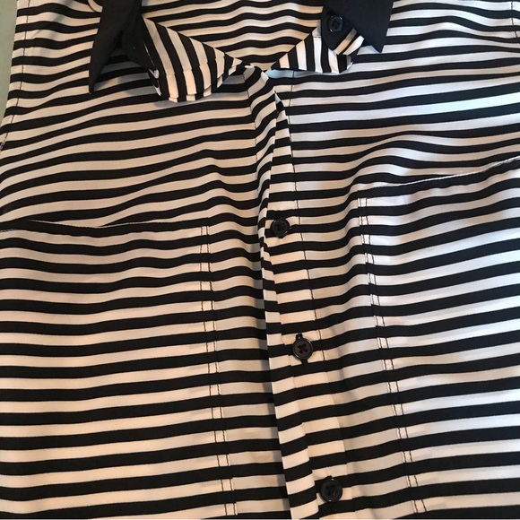 Daisy Fuentes Size Medium Black and White Sleeveless Button Down Summer Top - Picture 7 of 10
